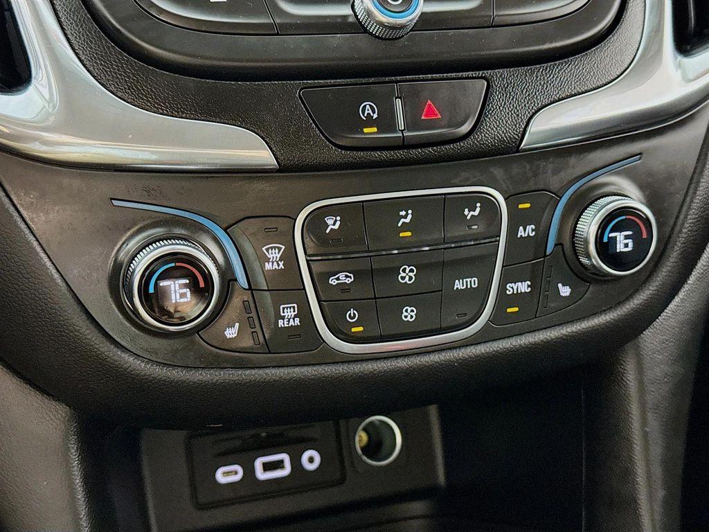 used 2022 Chevrolet Equinox car, priced at $22,490