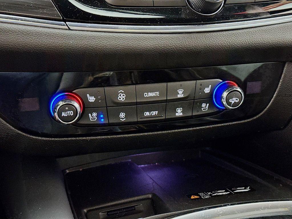 used 2024 Buick Enclave car, priced at $30,990