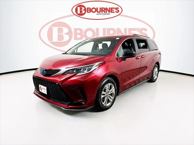 used 2022 Toyota Sienna car, priced at $35,990