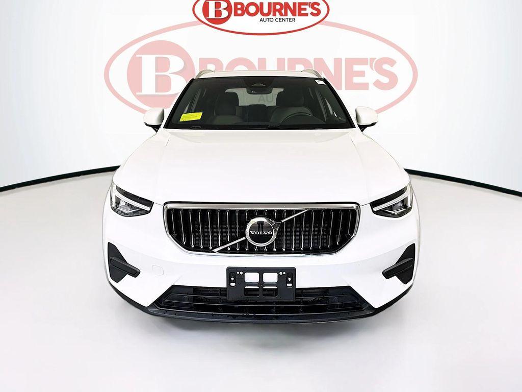 used 2025 Volvo XC40 car, priced at $29,490