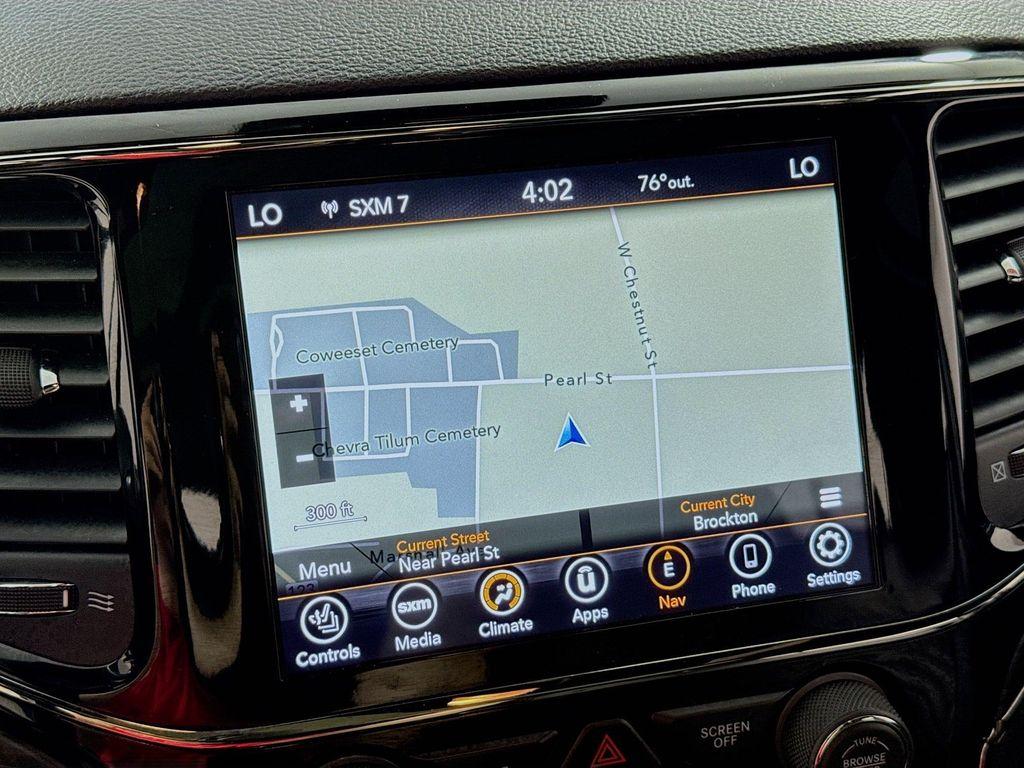 used 2021 Jeep Grand Cherokee car, priced at $26,290