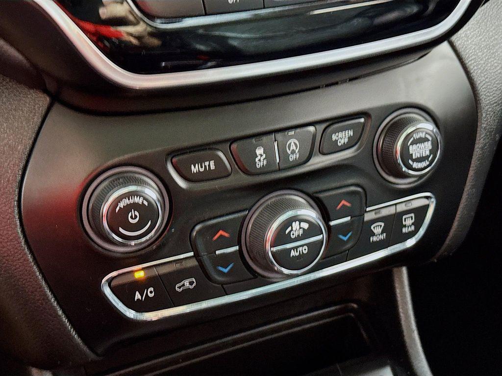 used 2019 Jeep Cherokee car, priced at $15,990