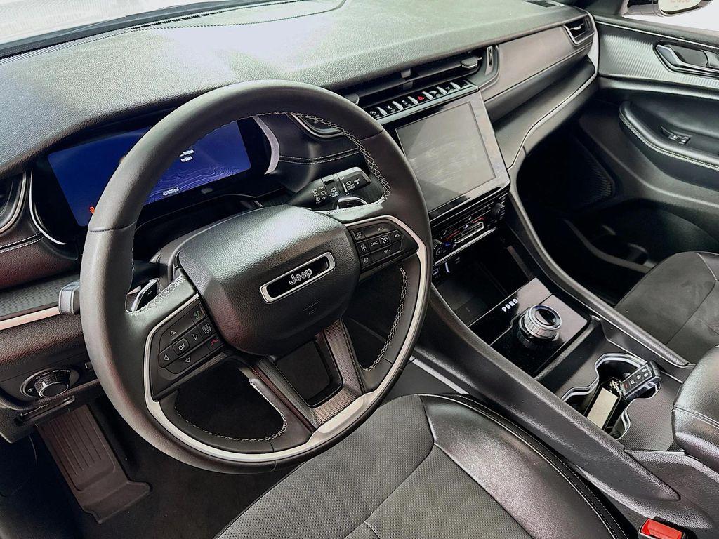 used 2024 Jeep Grand Cherokee car, priced at $27,990