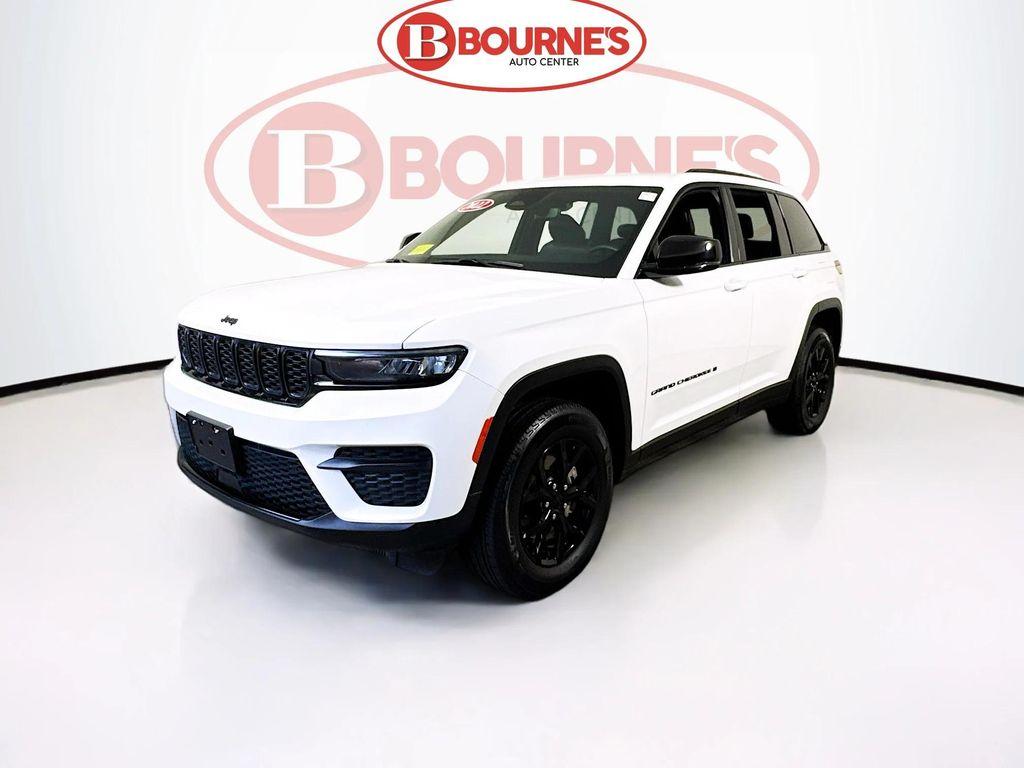 used 2024 Jeep Grand Cherokee car, priced at $27,990