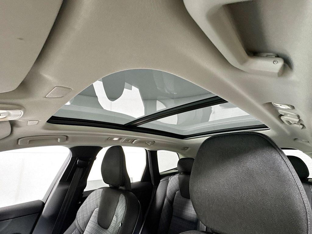 used 2023 Volvo XC60 car, priced at $32,990