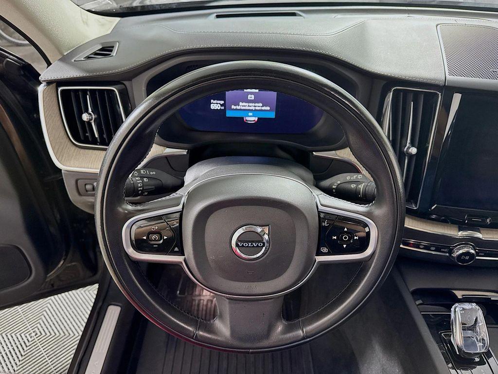 used 2022 Volvo XC60 car, priced at $33,990