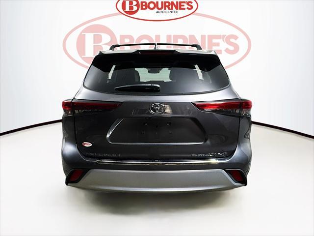 used 2021 Toyota Highlander car, priced at $35,990