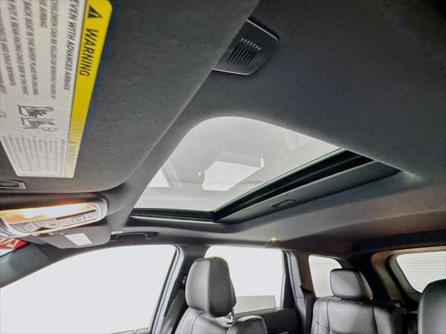 used 2022 Jeep Grand Cherokee car, priced at $27,990