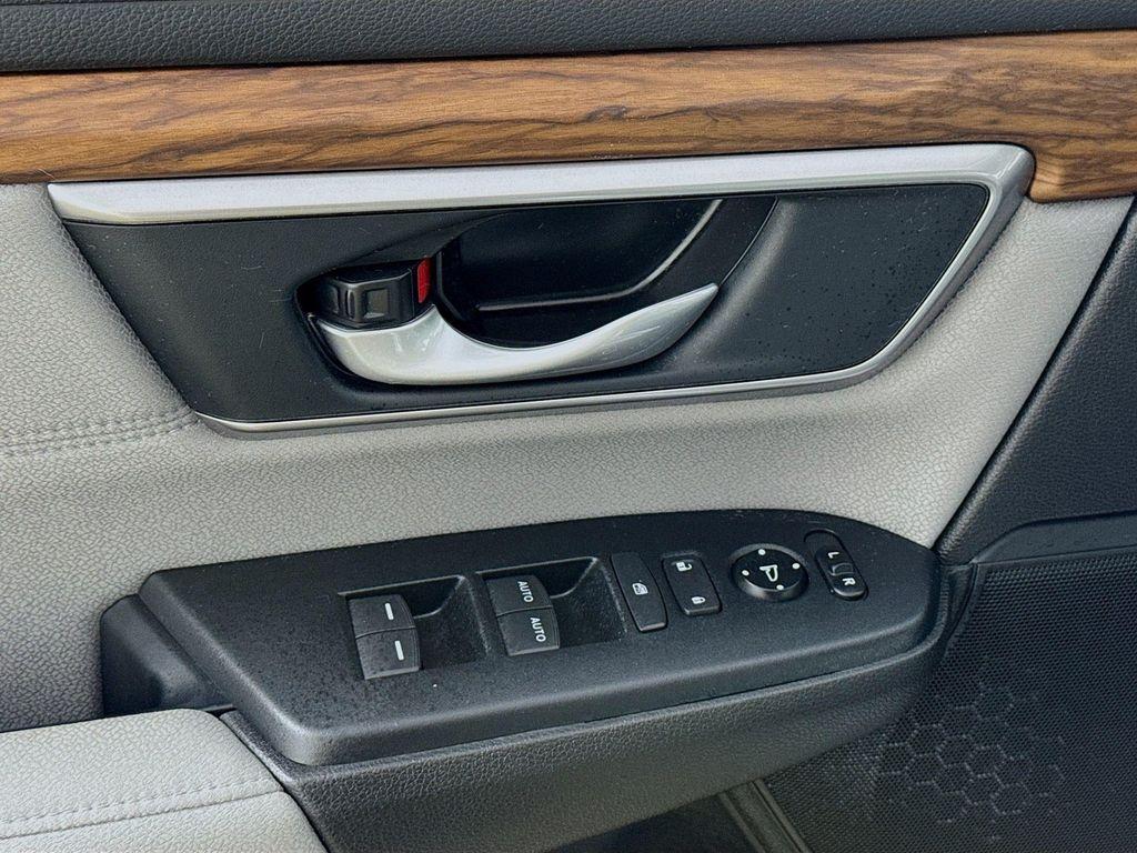 used 2022 Honda CR-V car, priced at $27,490