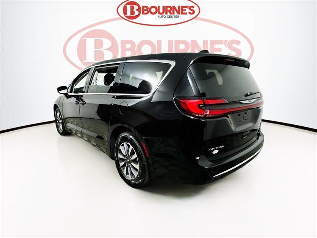 used 2024 Chrysler Pacifica Hybrid car, priced at $37,990