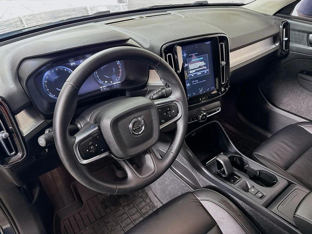 used 2022 Volvo XC40 car, priced at $25,490