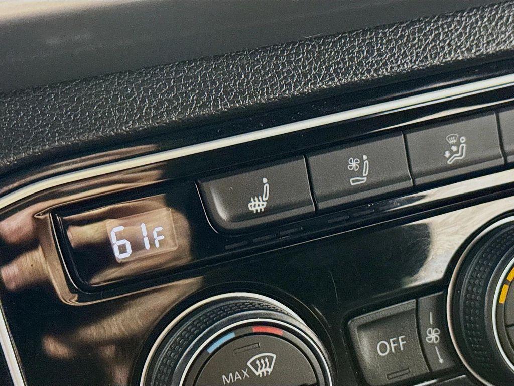 used 2020 Volkswagen Atlas Cross Sport car, priced at $25,590