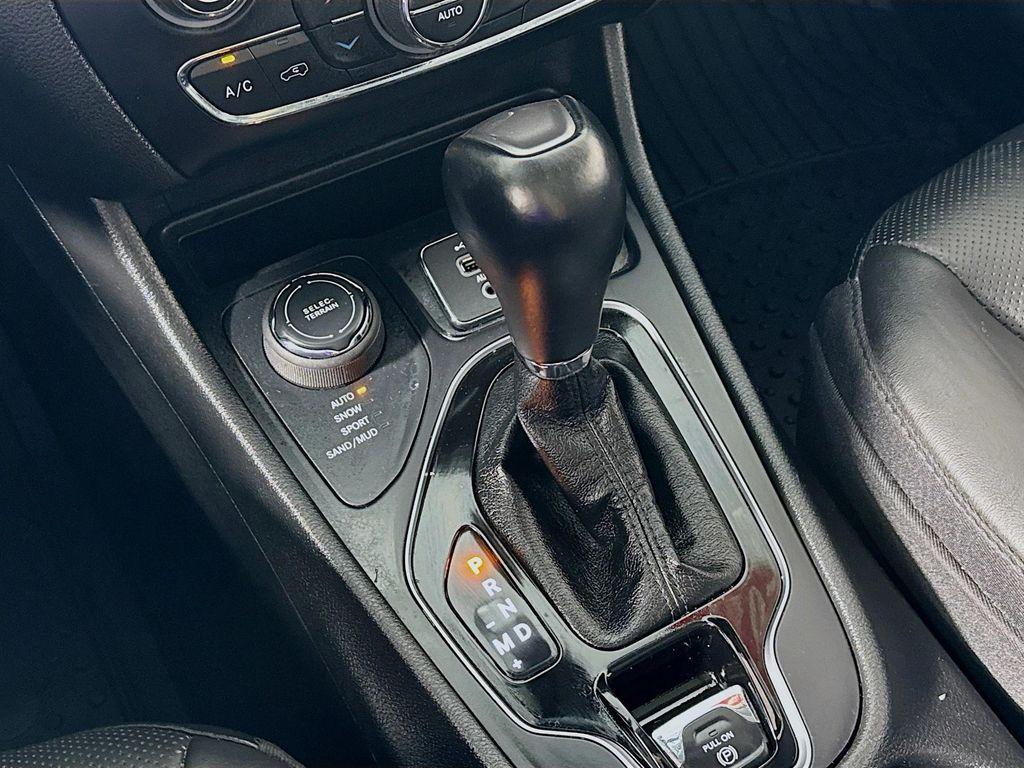 used 2021 Jeep Cherokee car, priced at $22,490