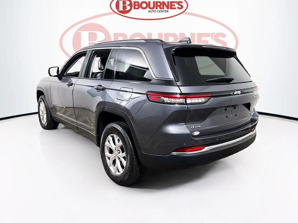 used 2022 Jeep Grand Cherokee car, priced at $28,990