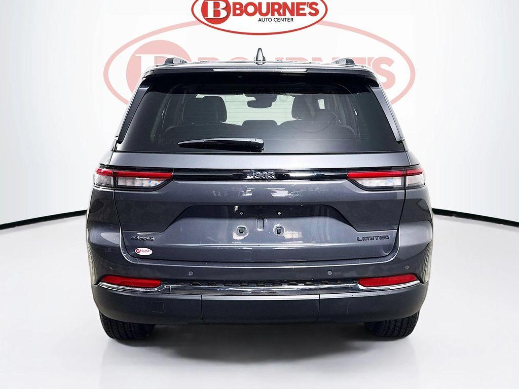 used 2022 Jeep Grand Cherokee car, priced at $28,990
