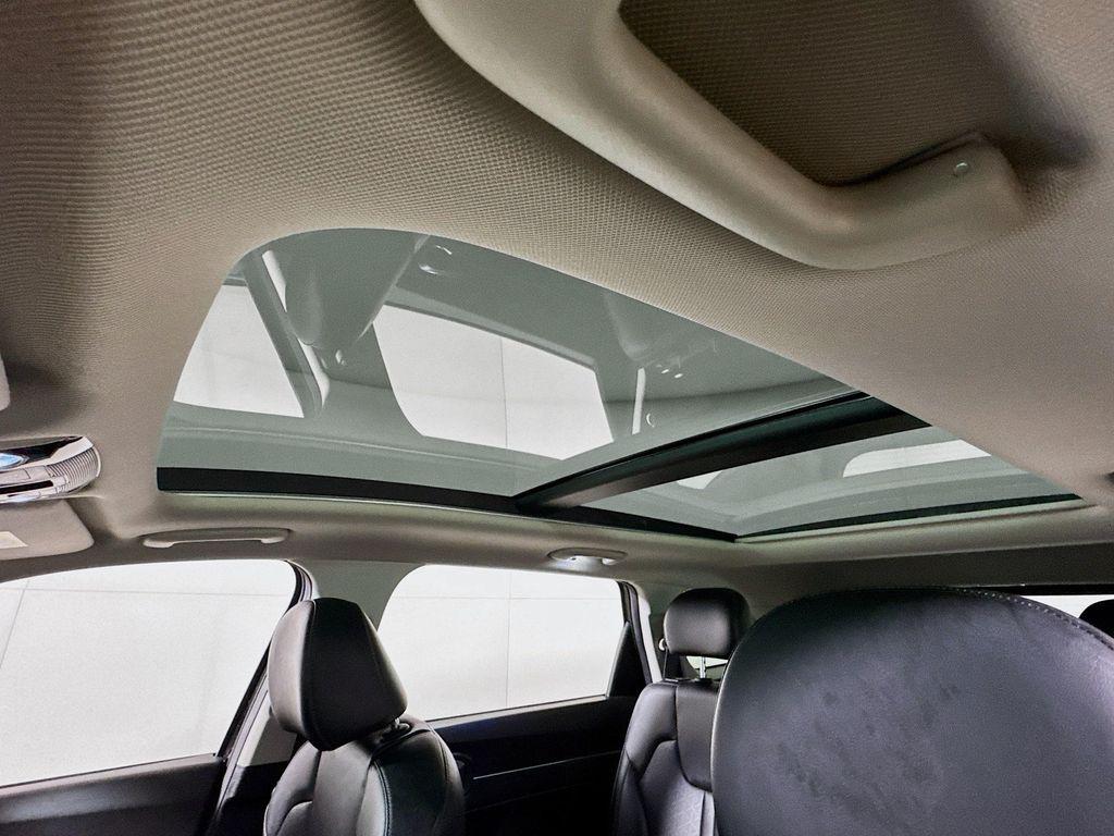 used 2022 Kia Sorento car, priced at $30,390
