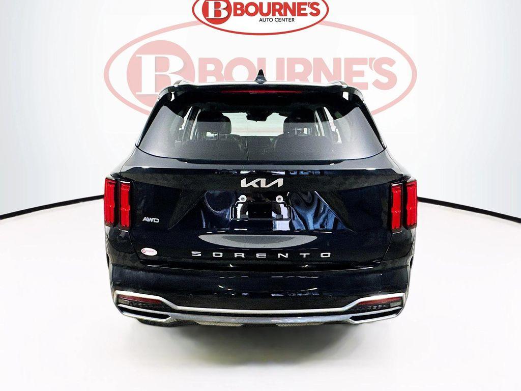 used 2022 Kia Sorento car, priced at $30,390