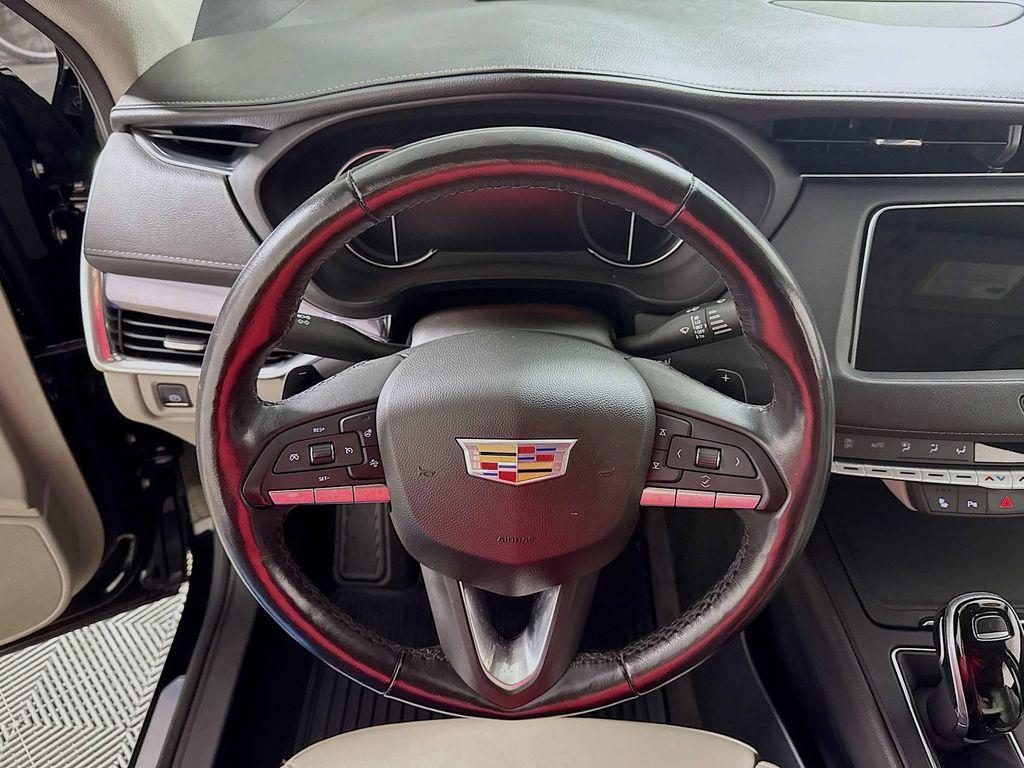 used 2021 Cadillac XT4 car, priced at $25,490