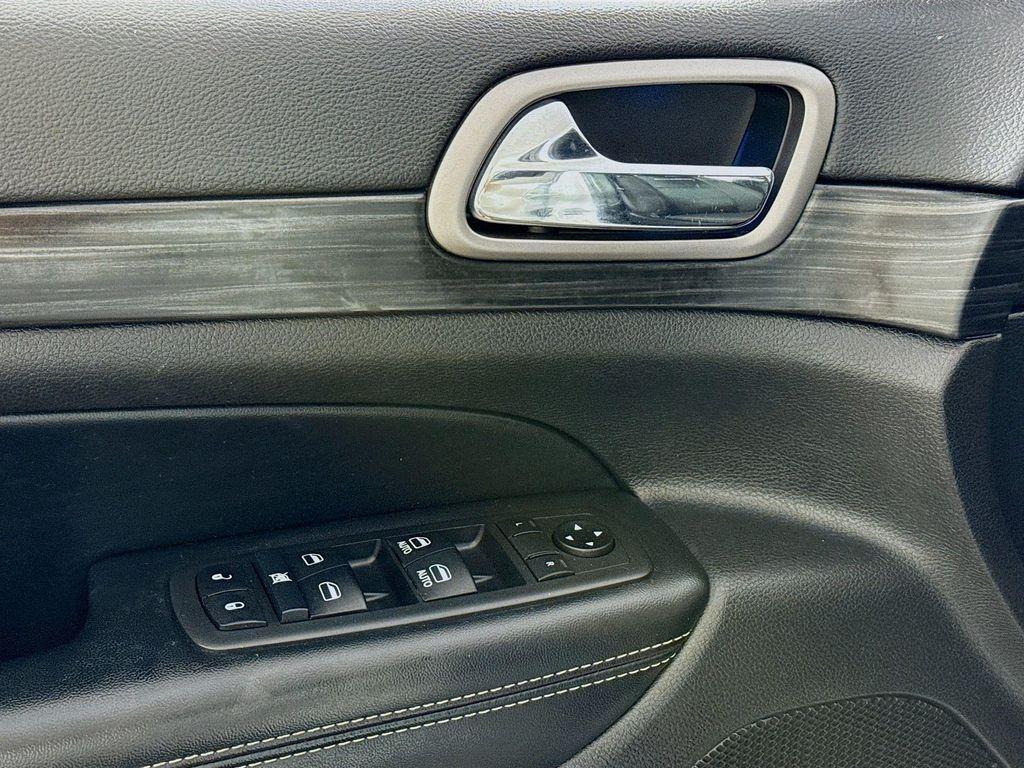used 2021 Jeep Grand Cherokee car, priced at $23,490