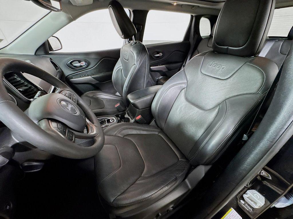 used 2021 Jeep Cherokee car, priced at $19,990