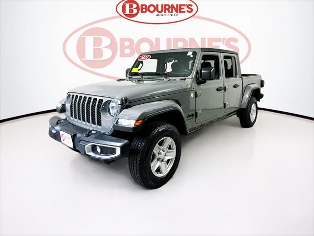 used 2021 Jeep Gladiator car, priced at $30,190