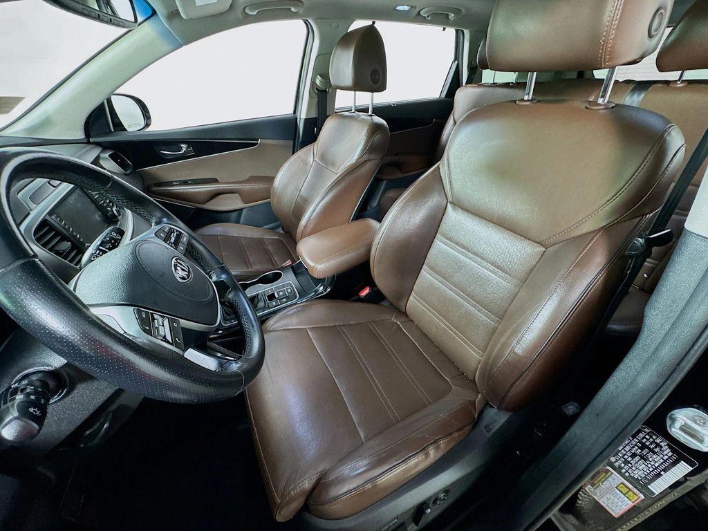 used 2019 Kia Sorento car, priced at $18,690