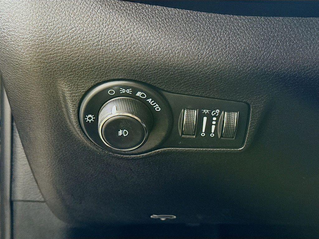 used 2022 Jeep Compass car, priced at $22,390