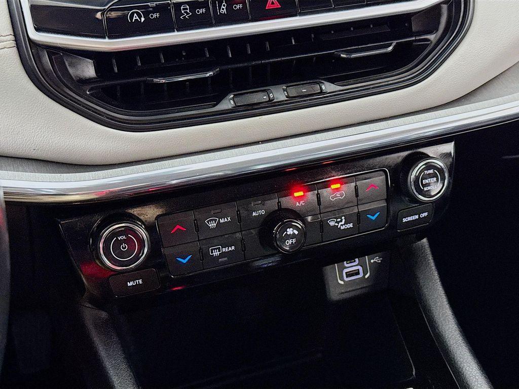 used 2022 Jeep Compass car, priced at $22,390