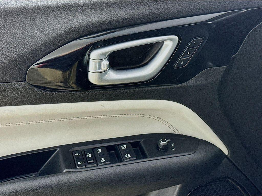 used 2022 Jeep Compass car, priced at $22,390