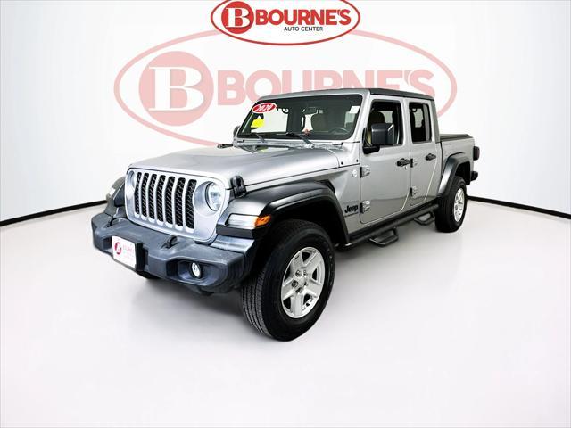 used 2020 Jeep Gladiator car, priced at $23,590