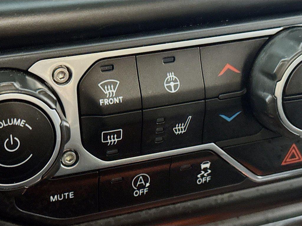 used 2021 Jeep Wrangler Unlimited car, priced at $31,290