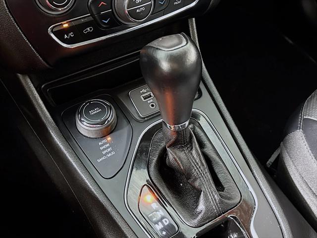 used 2023 Jeep Cherokee car, priced at $23,490