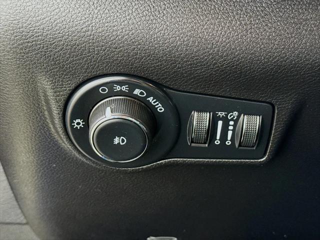 used 2022 Jeep Compass car, priced at $22,490