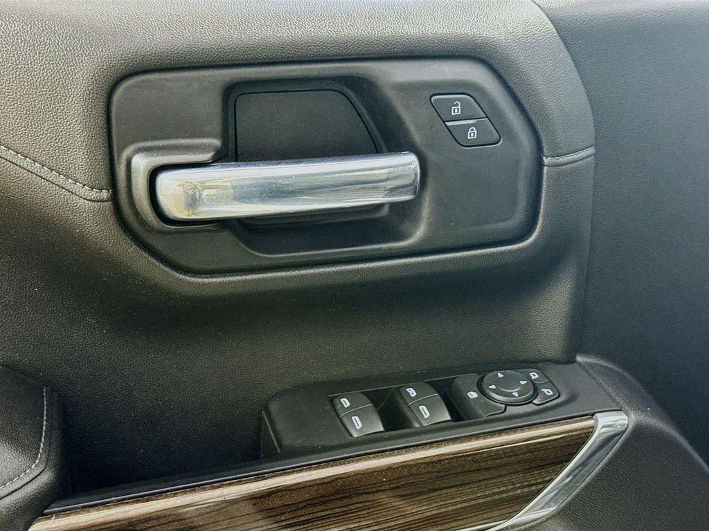 used 2022 Chevrolet Silverado 1500 car, priced at $33,590