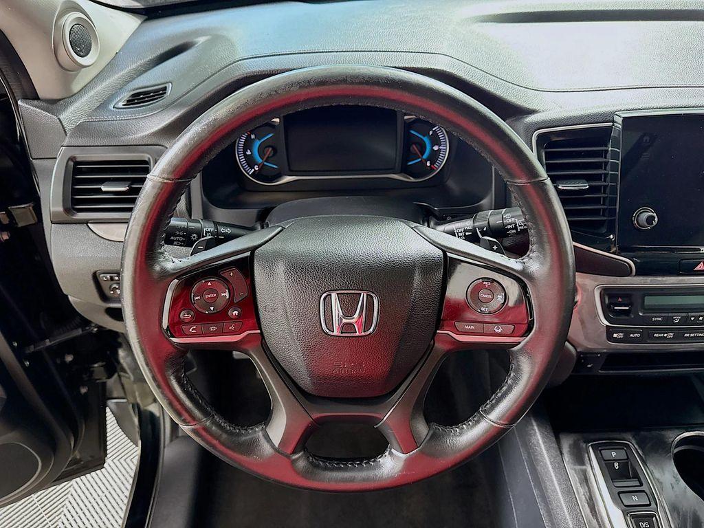 used 2022 Honda Pilot car, priced at $29,590