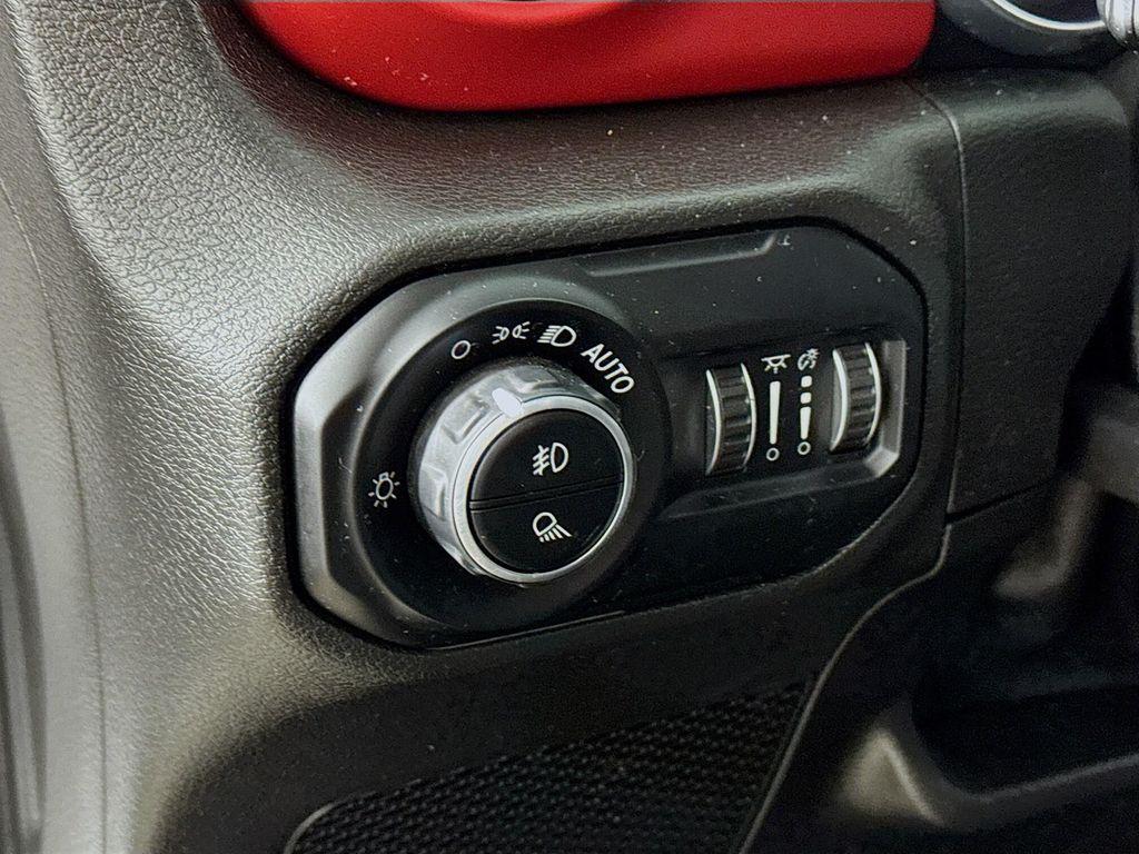 used 2021 Jeep Gladiator car, priced at $35,790