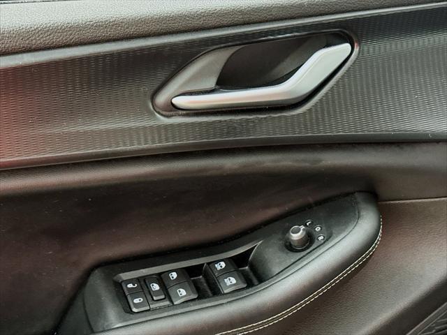 used 2023 Jeep Grand Cherokee L car, priced at $33,990