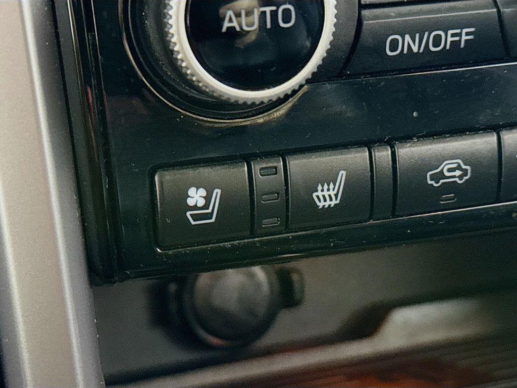 used 2021 Subaru Ascent car, priced at $27,490