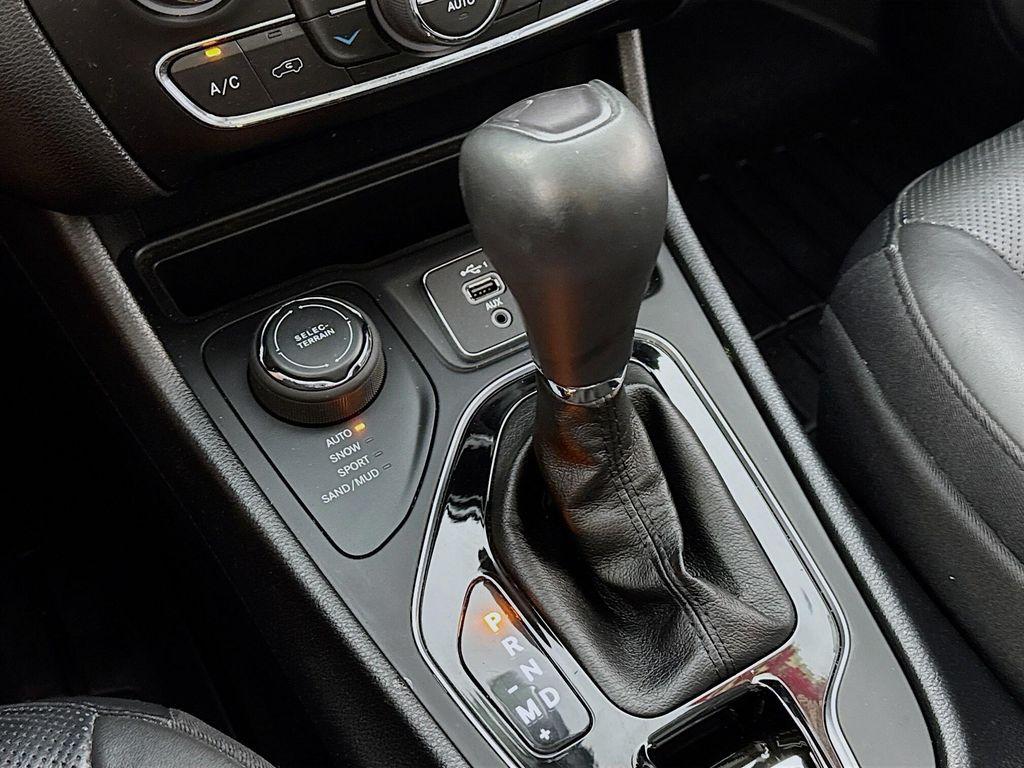 used 2020 Jeep Cherokee car, priced at $18,490