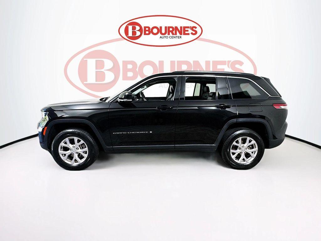 used 2022 Jeep Grand Cherokee car, priced at $27,490
