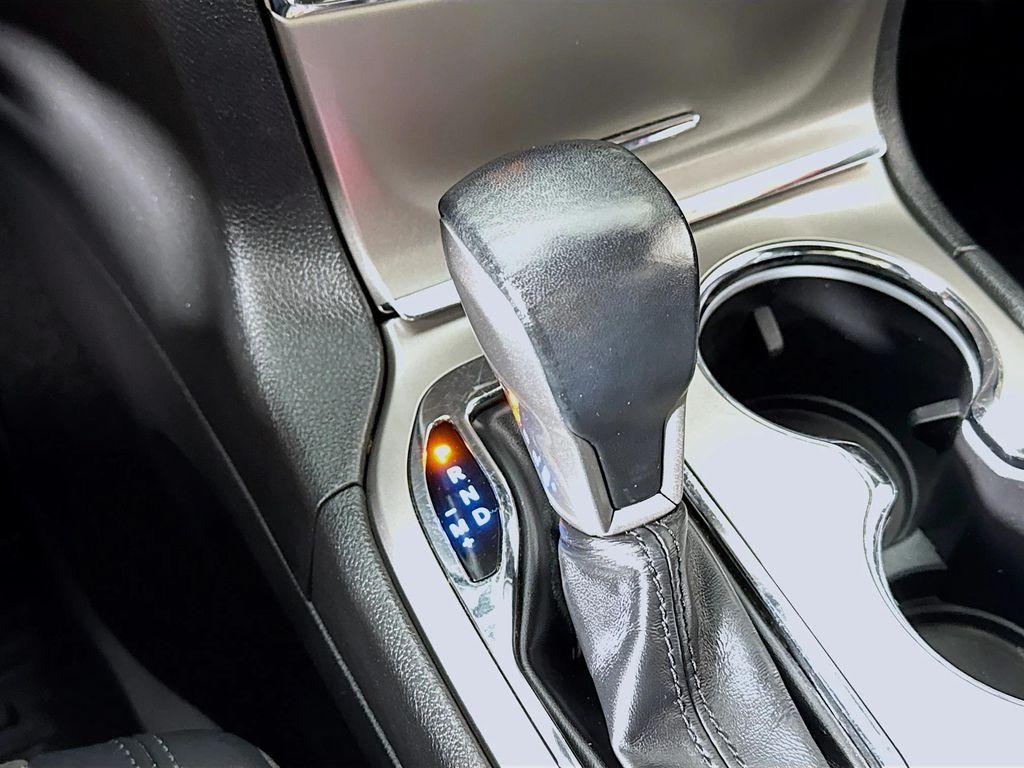 used 2021 Jeep Grand Cherokee car, priced at $22,790