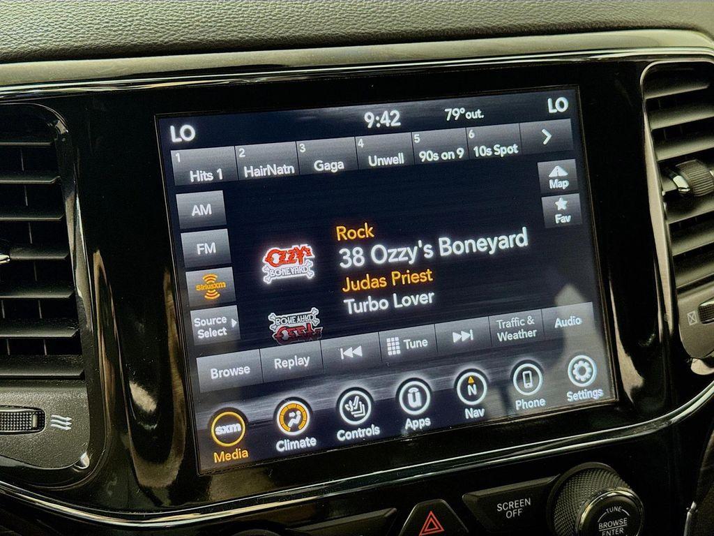 used 2021 Jeep Grand Cherokee car, priced at $22,790