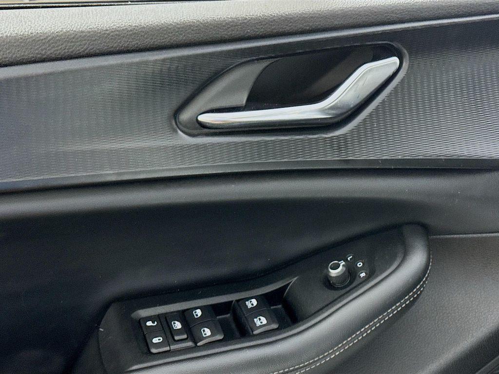 used 2024 Jeep Grand Cherokee car, priced at $29,590