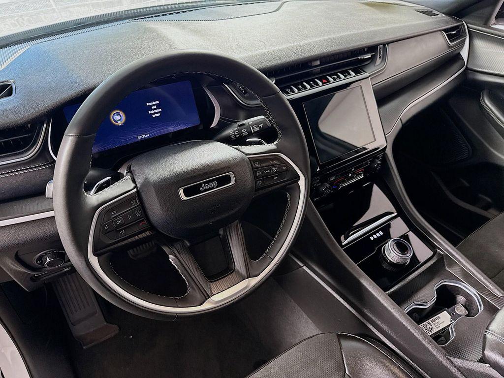 used 2024 Jeep Grand Cherokee car, priced at $29,590