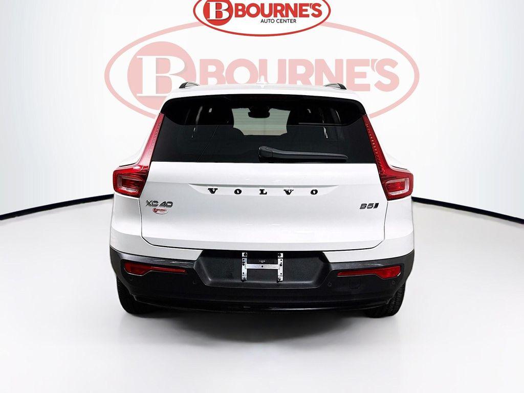 used 2024 Volvo XC40 car, priced at $30,990