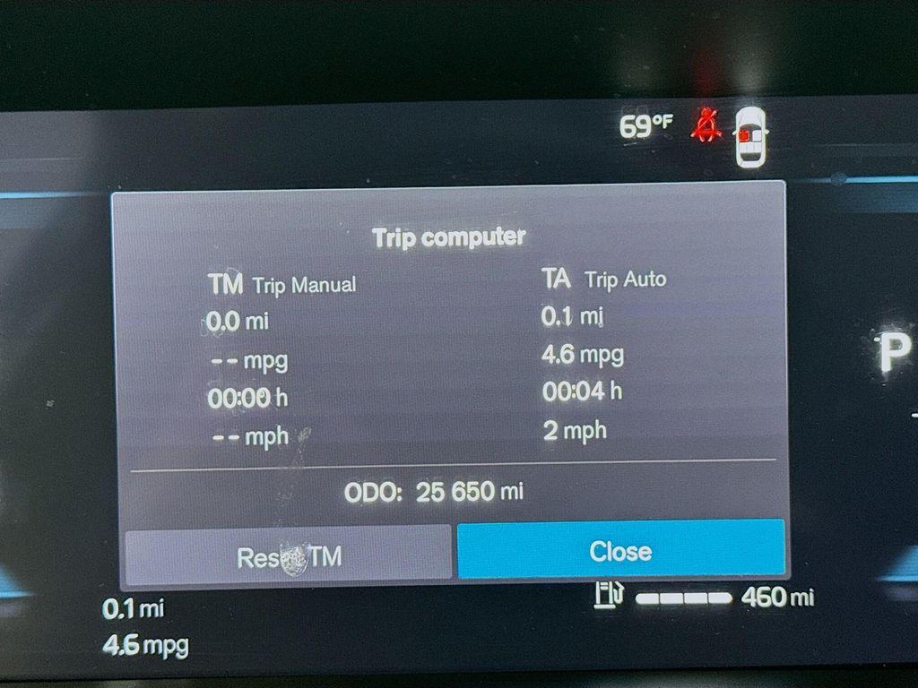 used 2024 Volvo XC40 car, priced at $30,990