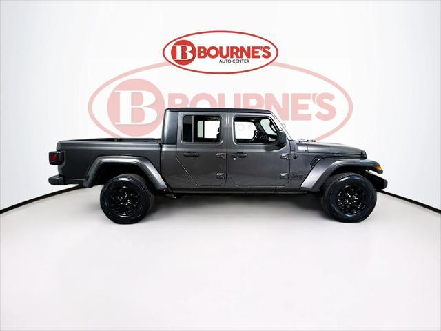 used 2022 Jeep Gladiator car, priced at $32,490