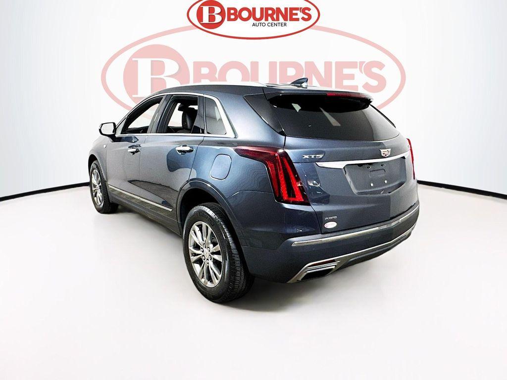 used 2021 Cadillac XT5 car, priced at $25,590