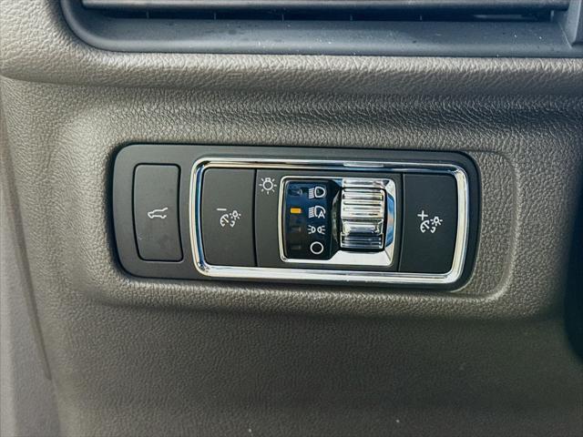 used 2022 Lincoln Corsair car, priced at $31,990