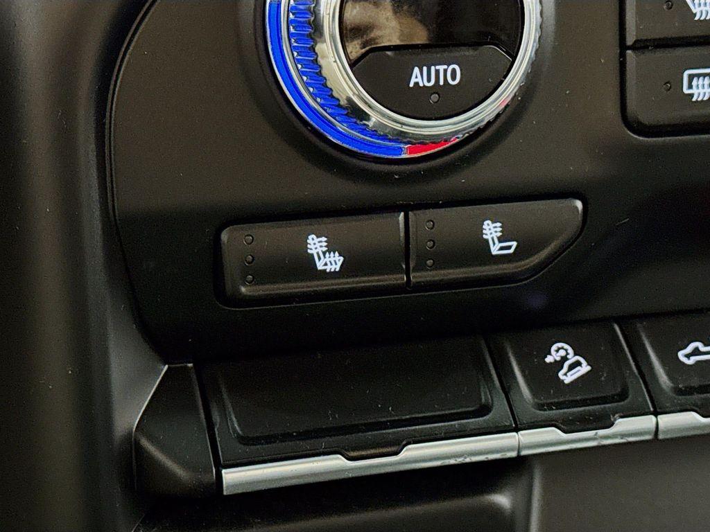 used 2022 GMC Sierra 1500 car, priced at $33,490